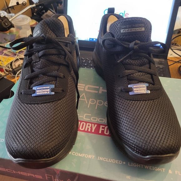 Men's (OR UNISEX) Sneakers - Picture 7 of 10